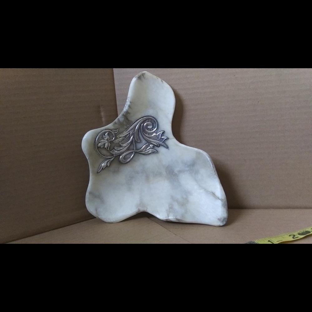 VINTAGE ALABASTER & SILVER DISH TRIVET, LEAF. - Picture 3 of 11